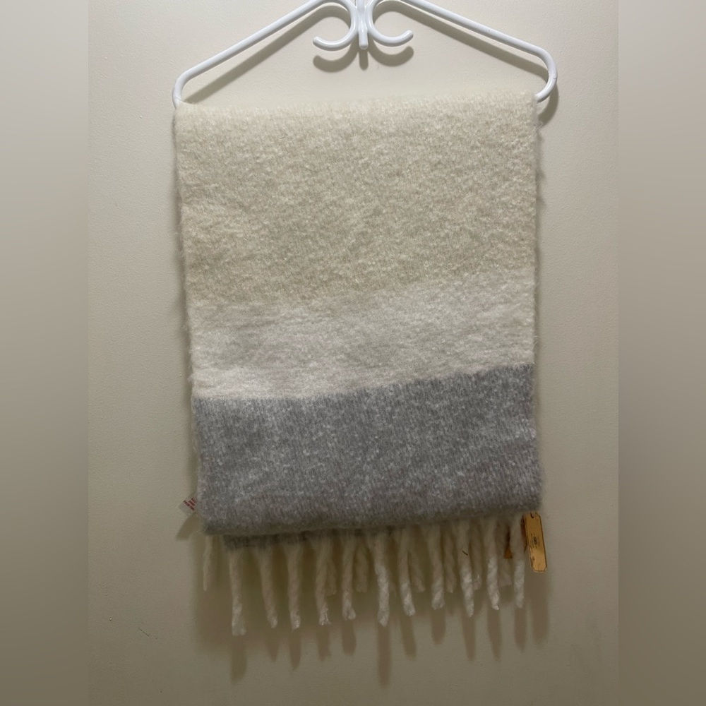New Cozy and Soft Fat Face Cream and Grey Stripe Scarf Women's